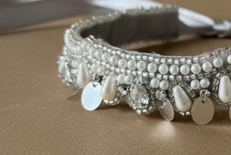 Rhinestone Wave Choker