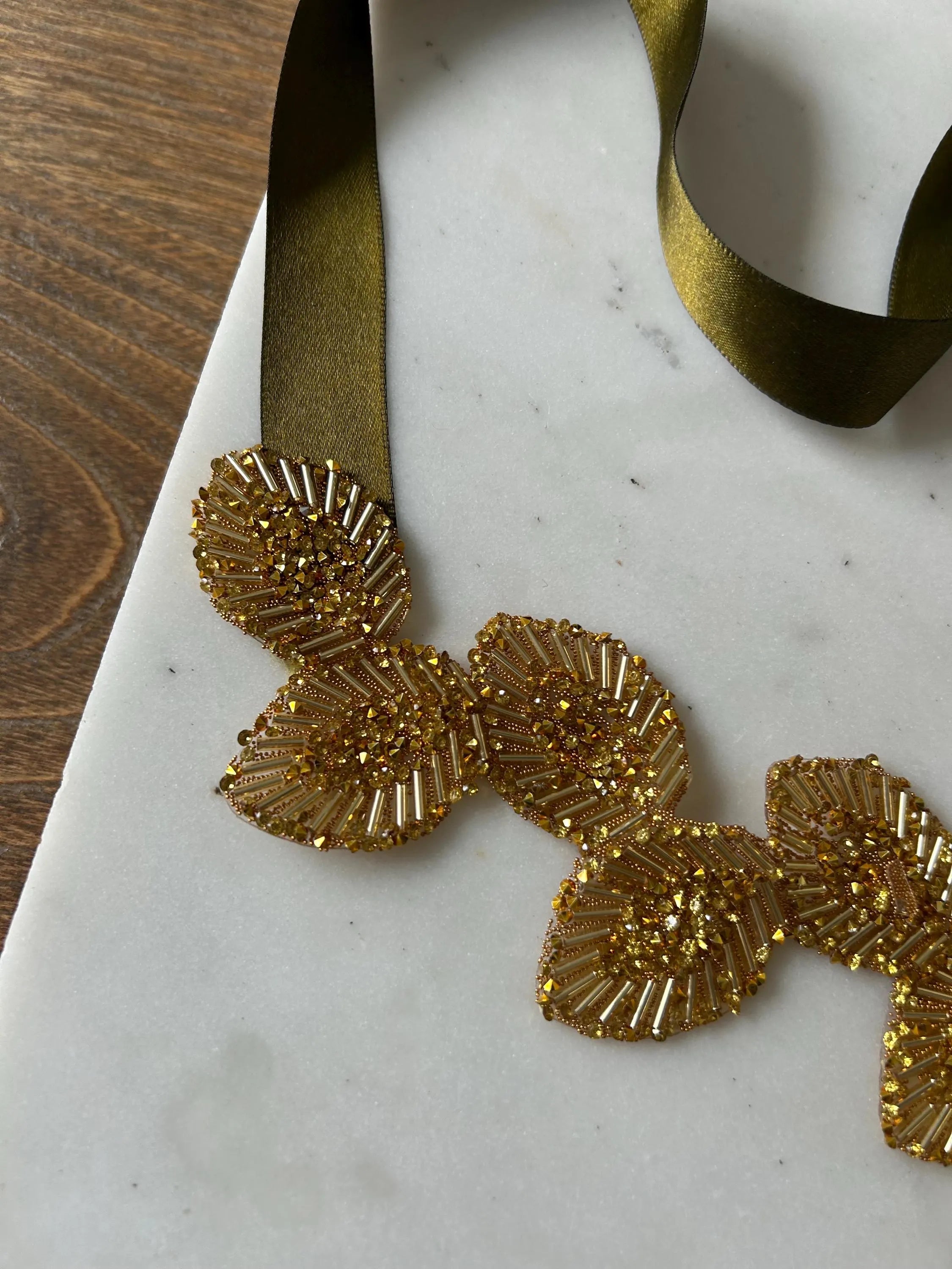 Leaf Choker Necklace