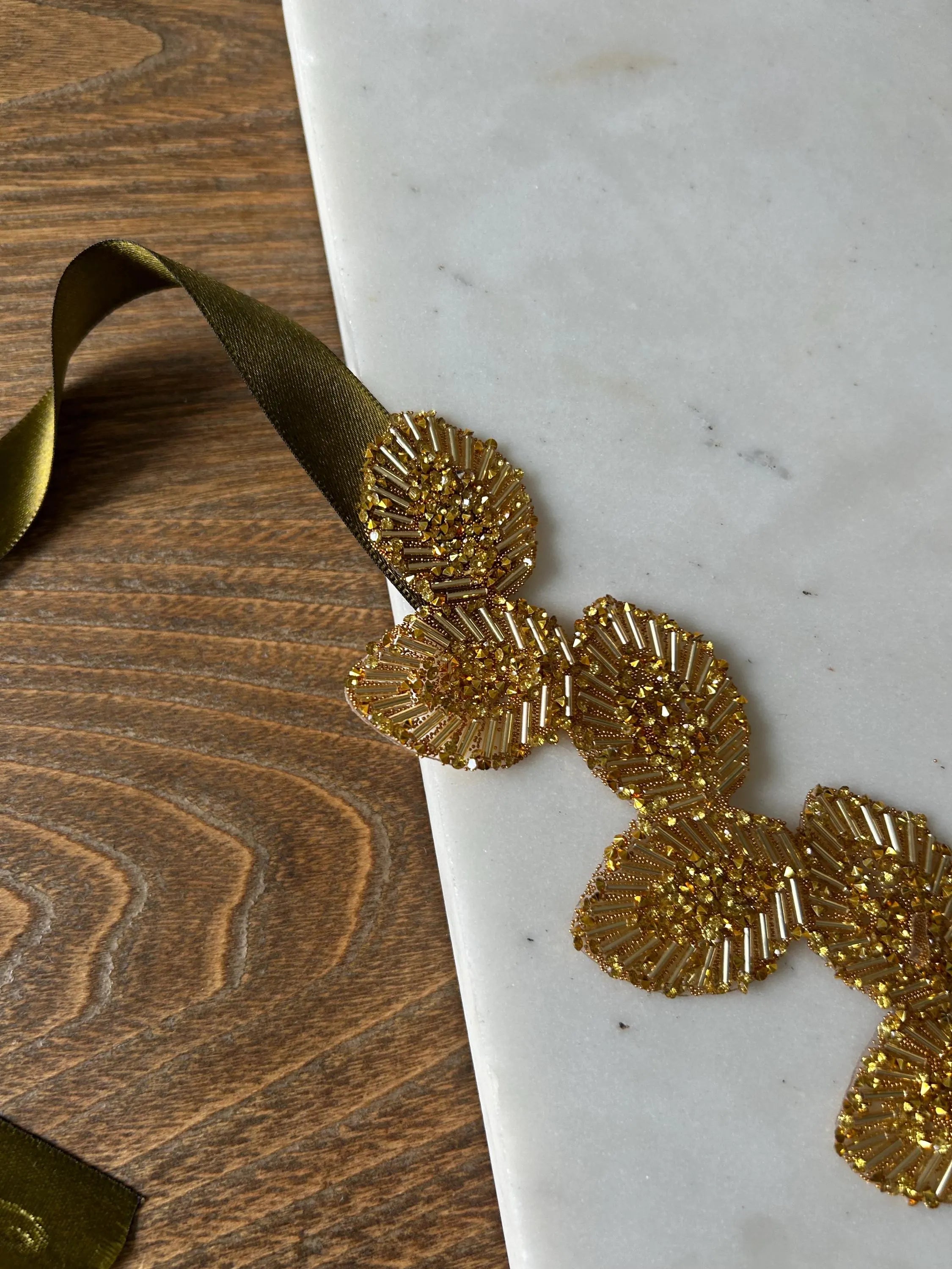 Leaf Choker Necklace